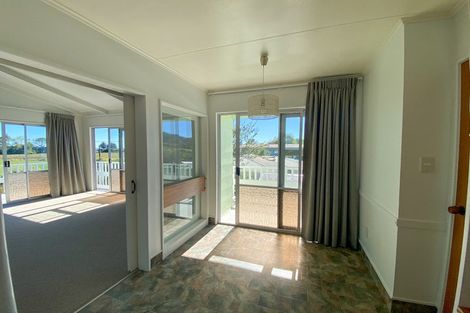 Photo of property in 682 Abel Tasman Drive, Clifton, Takaka, 7183