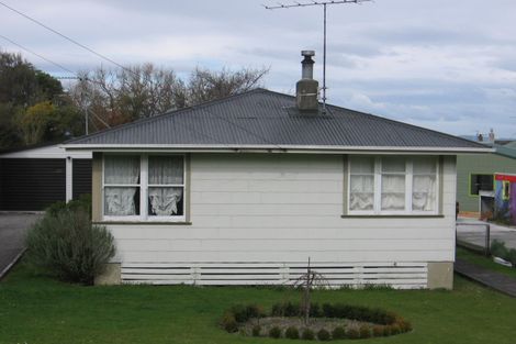 Photo of property in 12 Watt Street, Featherston, 5710
