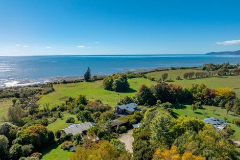 Photo of property in 65 Battery Road, Patons Rock, Takaka, 7182