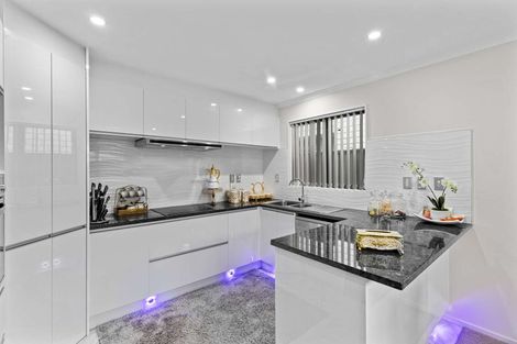 Photo of property in 42d Marr Road, Manurewa, Auckland, 2102