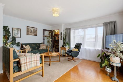 Photo of property in 13 Brown Terrace, Te Puke, 3119