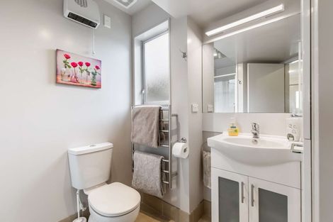 Photo of property in 53a Oxford Street, Tawa, Wellington, 5028