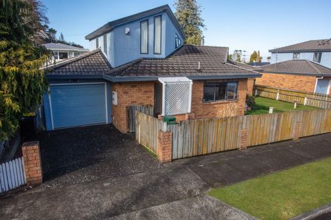 Photo of property in 102b Brunton Crescent, Thames, 3500