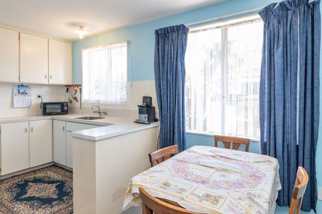 Photo of property in 2/7 Peters Lane, Spreydon, Christchurch, 8024