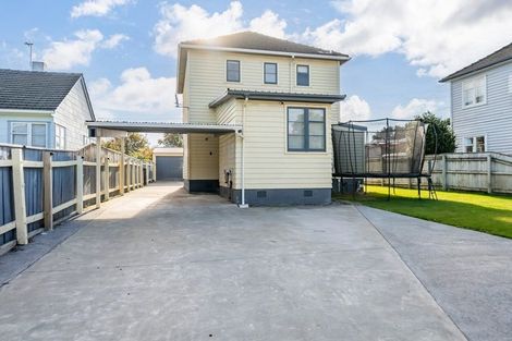 Photo of property in 27 Sladden Street, Naenae, Lower Hutt, 5011