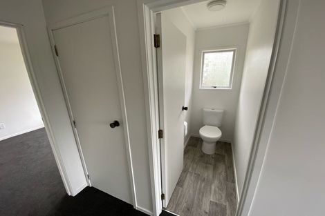 Photo of property in 27 Glen Vista Place, Bayview, Auckland, 0629