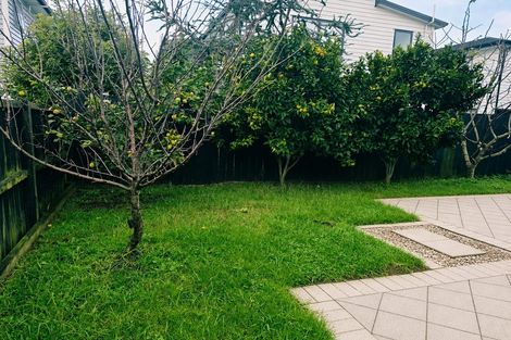 Photo of property in 11 Kearns Drive, Hobsonville, Auckland, 0616