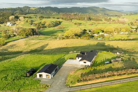 Photo of property in 681 Otaika Valley Road, Maungatapere, Whangarei, 0170