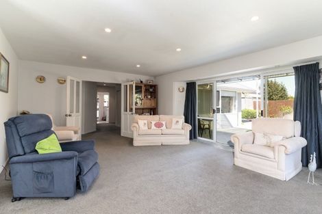 Photo of property in 42 Beauford Place, Parklands, Christchurch, 8083