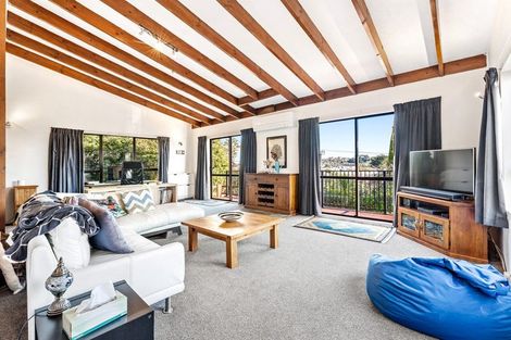 Photo of property in 121 Stanmore Bay Road, Stanmore Bay, Whangaparaoa, 0932