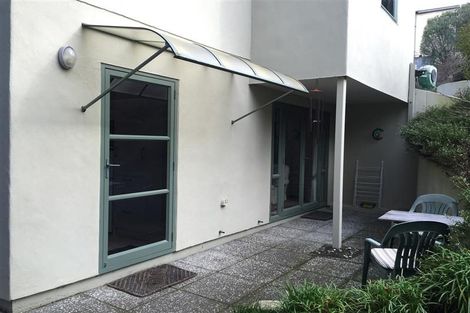 Photo of property in 12 Laing Cove, Havelock North, 4130