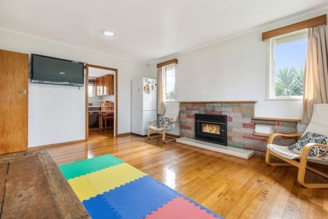 Photo of property in 4 Malmo Place, Massey, Auckland, 0614