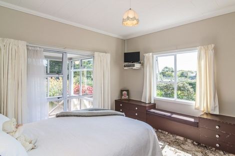Photo of property in 311 Te Moana Road, Waikanae, 5036