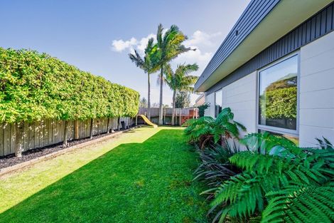 Photo of property in 60 Fordyce Avenue, Sunnyhills, Auckland, 2010