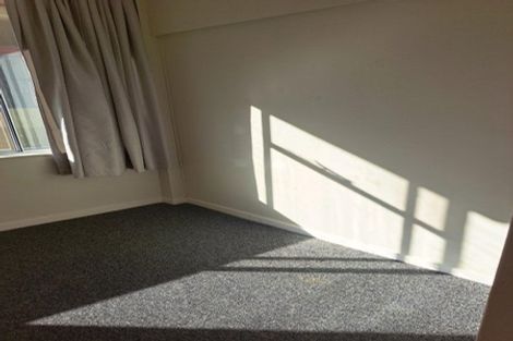 Photo of property in Terrace Tower Apartments, 10e/126 The Terrace, Wellington Central, Wellington, 6011