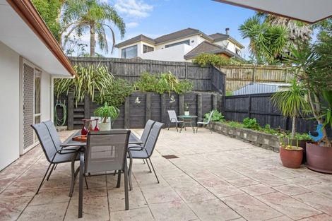 Photo of property in 55 Mt Lebanon Crescent, The Gardens, Auckland, 2105