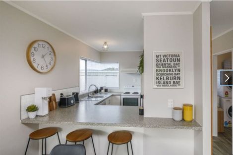 Photo of property in 102 Roberts Line, Kelvin Grove, Palmerston North, 4414