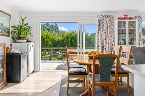 Photo of property in 3241 Paparoa-oakleigh Road, Paparoa, 0571