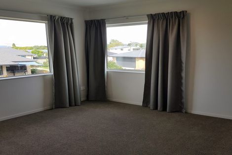 Photo of property in 11 Aarts Place, One Tree Point, 0118