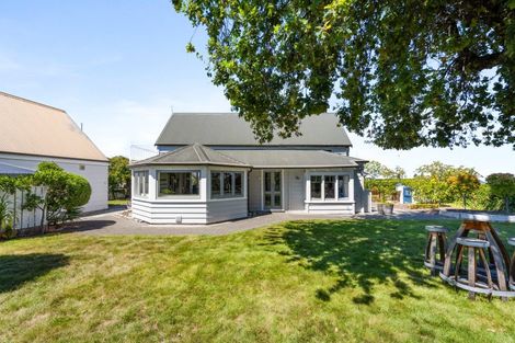 Photo of property in 2 Sealy Road, Bluff Hill, Napier, 4110