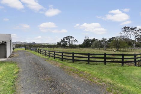 Photo of property in 48 Parkhurst Road, Helensville, 0874