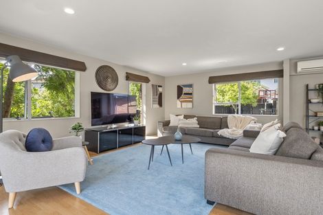 Photo of property in 14b Karetu Road, Greenlane, Auckland, 1051