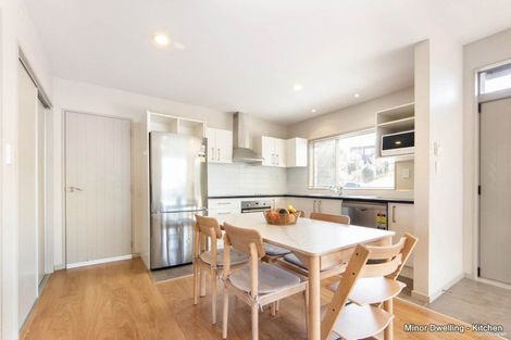 Photo of property in 2 Deanna Drive, West Harbour, Auckland, 0618
