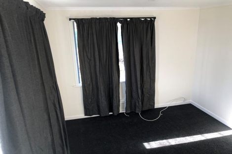 Photo of property in 75 Awaroa Road, Sunnyvale, Auckland, 0612
