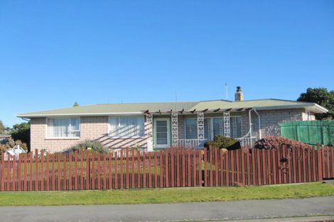 Photo of property in 12 Montague Street, Islington, Christchurch, 8042