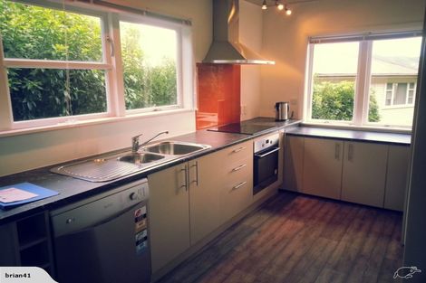 Photo of property in 32 Pembroke Road, Northland, Wellington, 6012