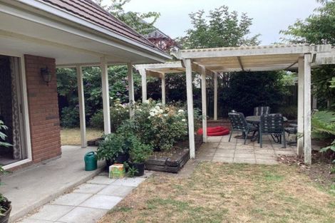 Photo of property in 5 Oaktree Lane, Bishopdale, Christchurch, 8053