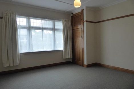 Photo of property in 22 Saint Albans Grove, Woburn, Lower Hutt, 5010