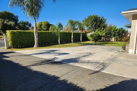 Photo of property in 23 Lipscombe Crescent, Havelock North, 4130
