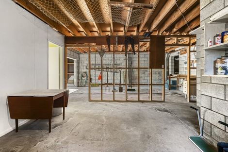 Photo of property in 20 Alberta Road, Glen Avon, New Plymouth, 4312