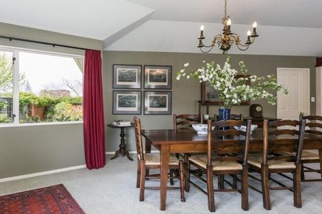 Photo of property in 22 Kensington Drive, Taradale, Napier, 4112