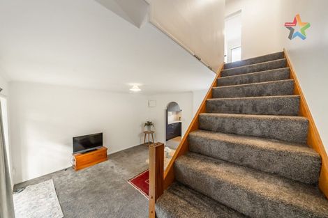 Photo of property in 4c Flock Grove, Fairfield, Lower Hutt, 5011