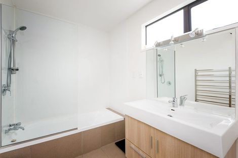 Photo of property in 54a Belleview Terrace, Mount Pleasant, Christchurch, 8081