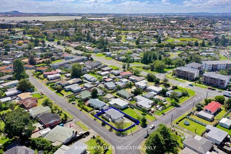 Photo of property in 7 Tarata Crescent, Mangere Bridge, Auckland, 2022