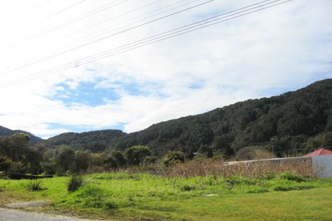 Photo of property in 49 Oxford Street, Taylorville, Greymouth, 7805