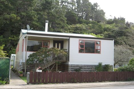 Photo of property in 205 Hauraki Road, Coromandel, 3506