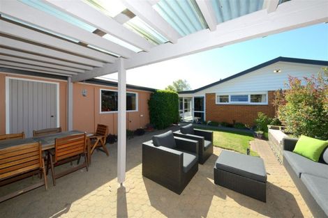 Photo of property in 27 Hillcrest Place, Avonhead, Christchurch, 8042