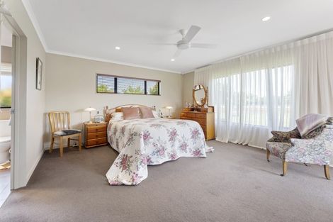 Photo of property in 45f Briarwood Road, Kelvin Grove, Palmerston North, 4470