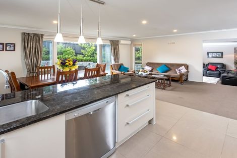 Photo of property in 1 Citation Way, Botany Downs, Auckland, 2010