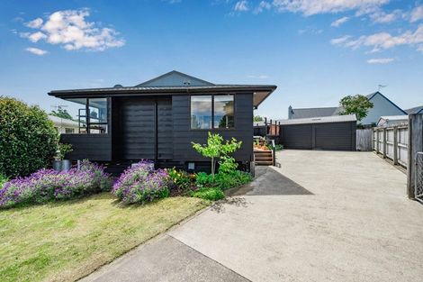 Photo of property in 15 Palmer Court, Paraparaumu, 5032