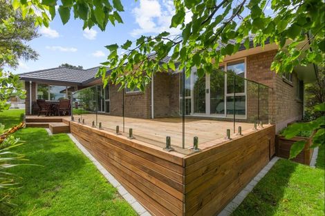 Photo of property in 158 Ruapehu Drive, Fitzherbert, Palmerston North, 4410