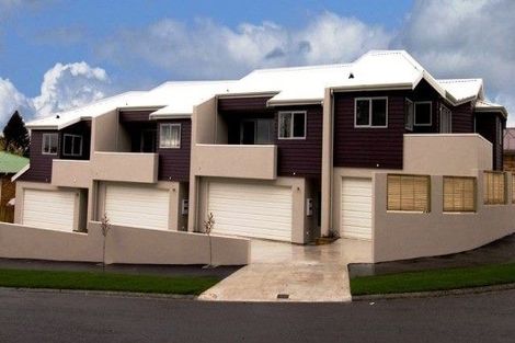 Photo of property in 3d Scotland Place, Hillcrest, Hamilton, 3216