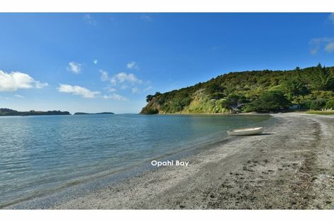 Photo of property in 11 Opahi Bay Road, Mahurangi West, Warkworth, 0983