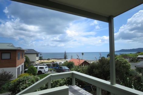 Photo of property in 29 Stratford Drive, Cable Bay, 0420