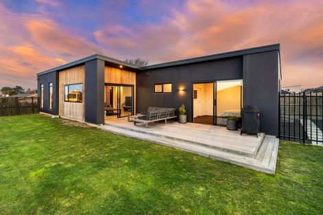 Photo of property in 275 Island Road, Kaiapoi, 7630