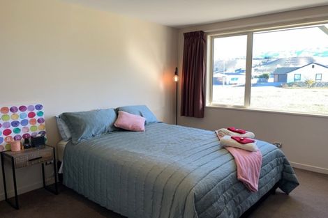 Photo of property in 3 De Bettencor Place, Mount Pisa, Cromwell, 9383